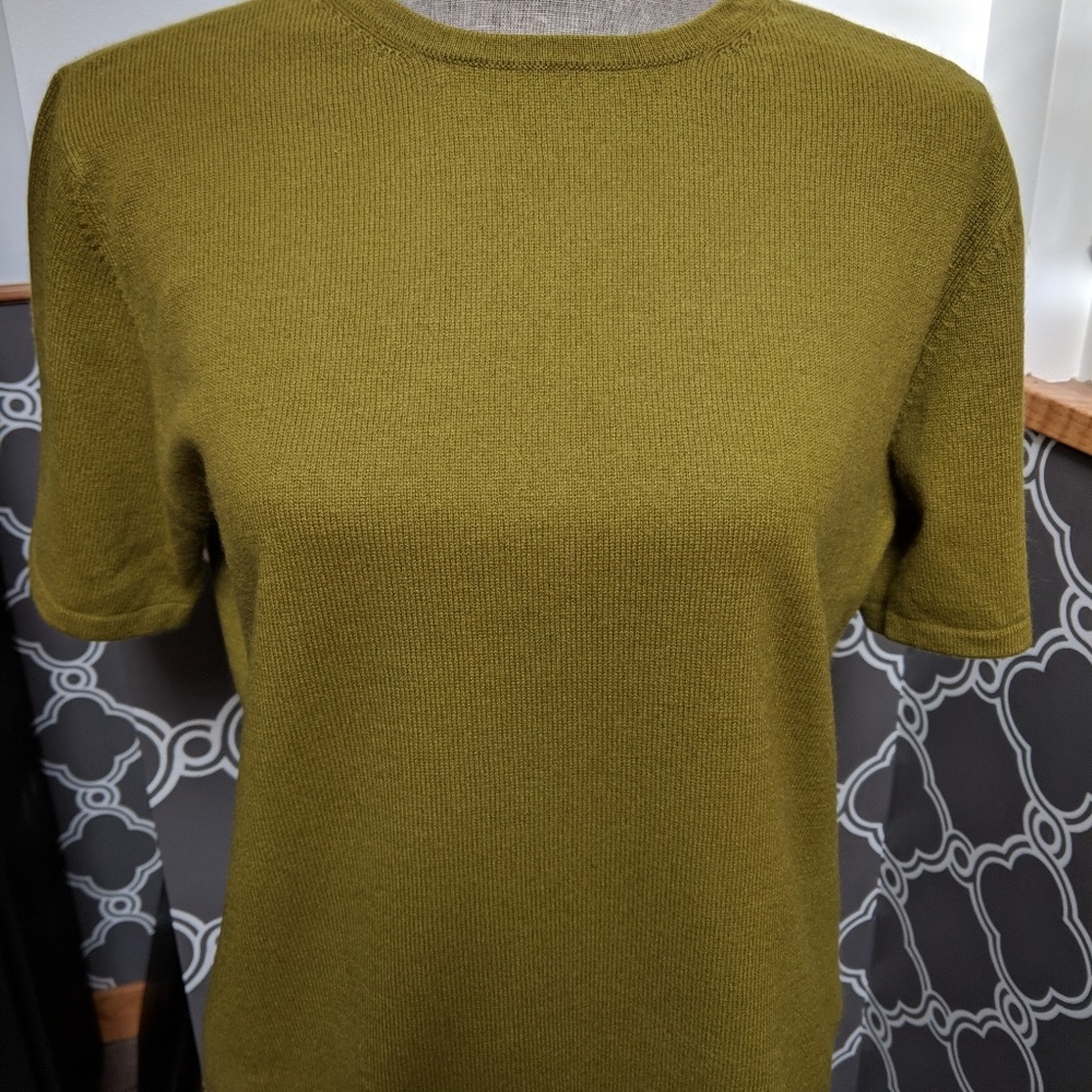Cashmere short sleeve sweater
